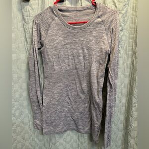 Lululemon Swiflty Tech Long Sleeve size 6